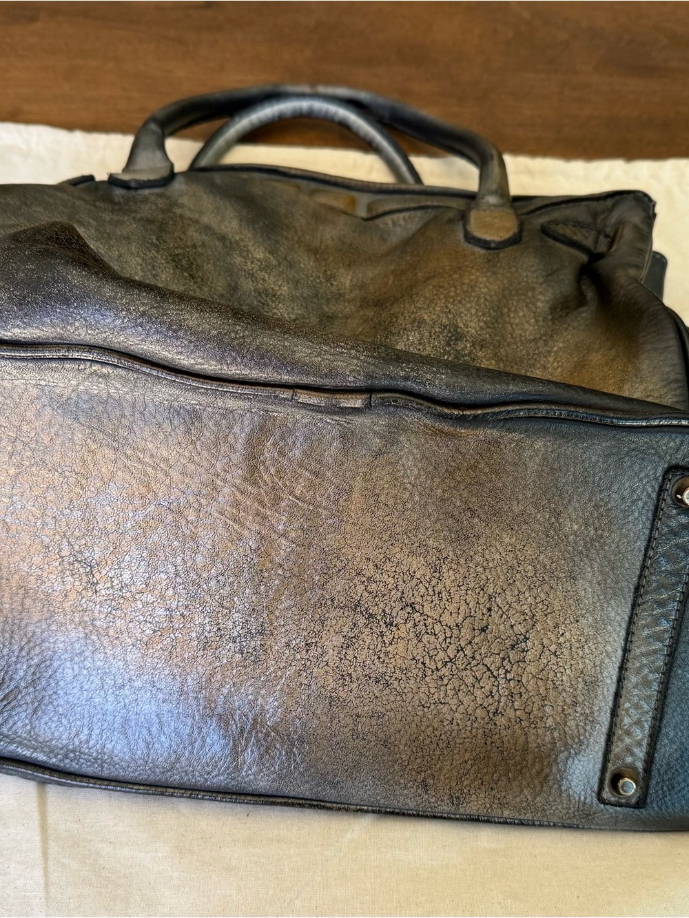 Dillaneto Siena Washed Calfskin Leather Bag Distressed Black Brown/Loved Leather - Picture 5 of 11